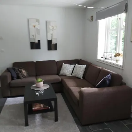 Apartament Huset I Skogen *